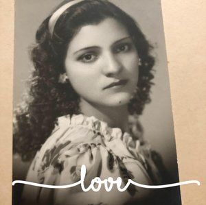 Meet your Posher, Laura